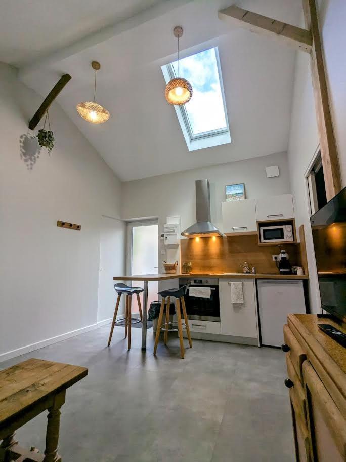 Le Boheme, Sauna & Spa Riorges ภายนอก รูปภาพ