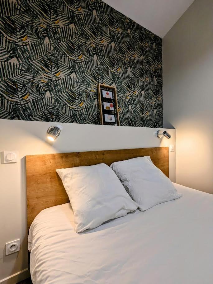 Le Boheme, Sauna & Spa Riorges ภายนอก รูปภาพ